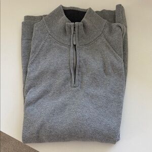 Old Navy Men's quarter zip Sweater in Gray